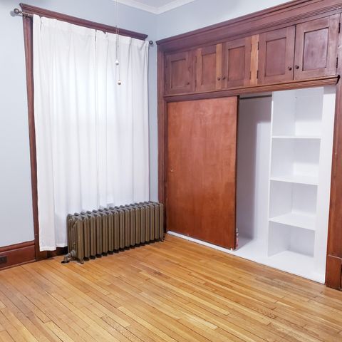226 College Avenue NE, Grand Rapids, MI 49503