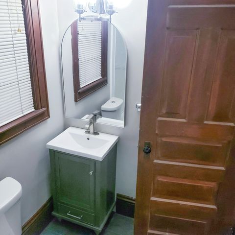 226 College Avenue NE, Grand Rapids, MI 49503