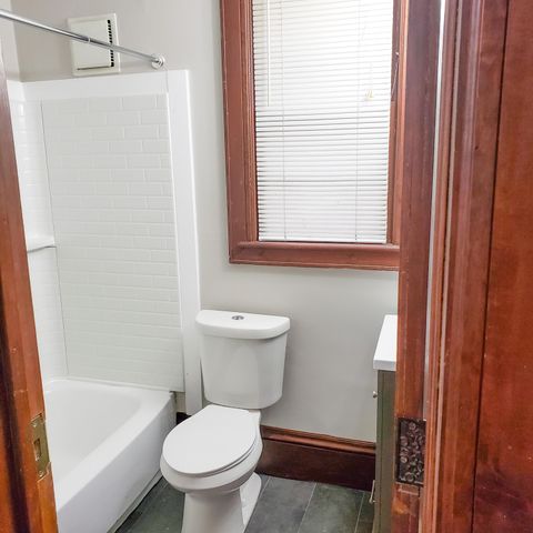 226 College Avenue NE, Grand Rapids, MI 49503
