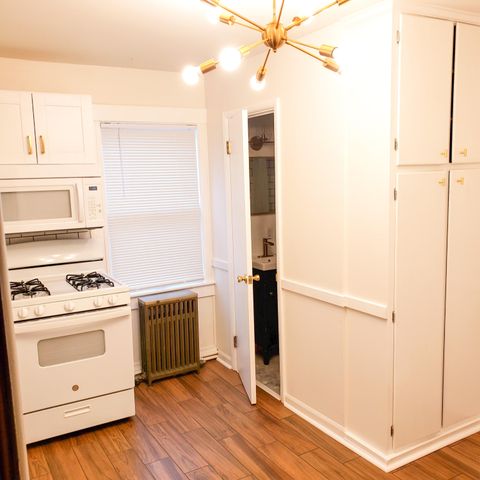 226 College Avenue NE, Grand Rapids, MI 49503