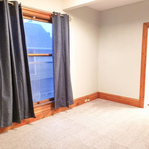226 College Avenue NE, Grand Rapids, MI 49503