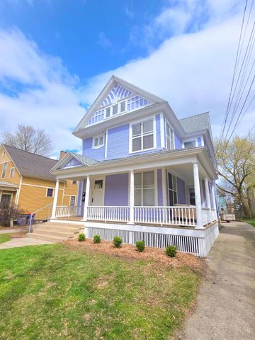 226 College Avenue NE, Grand Rapids, MI 49503