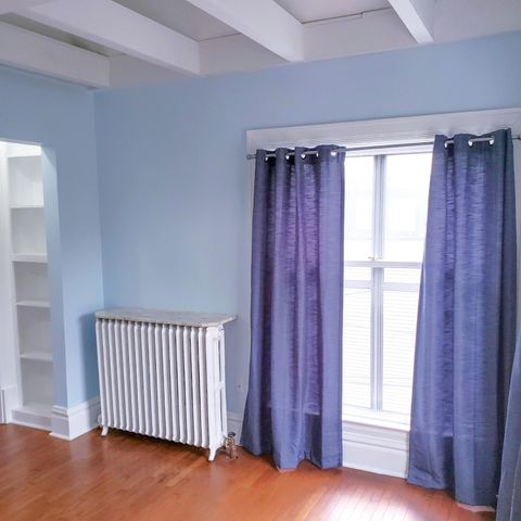 226 College Avenue NE, Grand Rapids, MI 49503