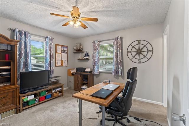 108 Schooner DR, Newport News, VA 23602