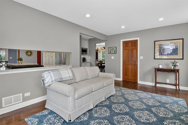 0N651 Alta Lane, Winfield, IL 60190