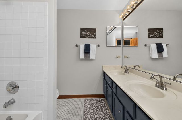 0N651 Alta Lane, Winfield, IL 60190