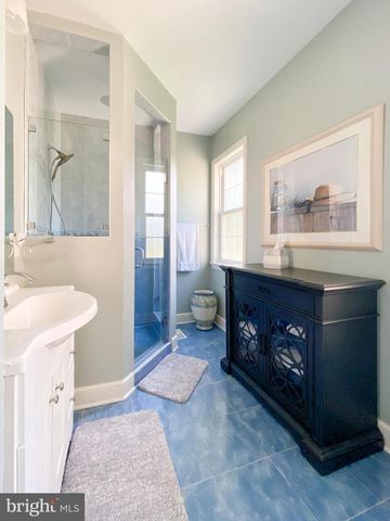 1947 FAY PL, Falls Church, VA 22043