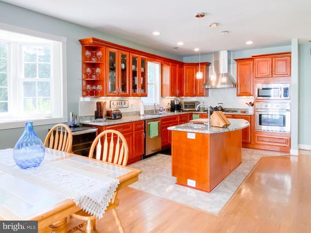1947 FAY PL, Falls Church, VA 22043