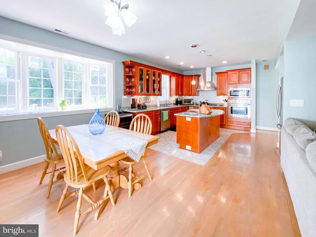 1947 FAY PL, Falls Church, VA 22043