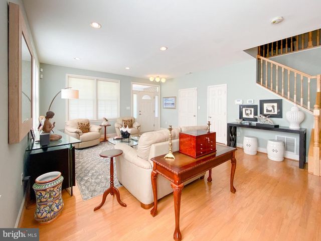 1947 FAY PL, Falls Church, VA 22043