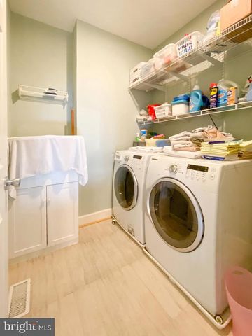 1947 FAY PL, Falls Church, VA 22043