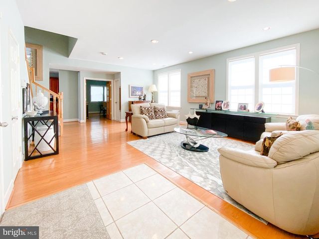 1947 FAY PL, Falls Church, VA 22043