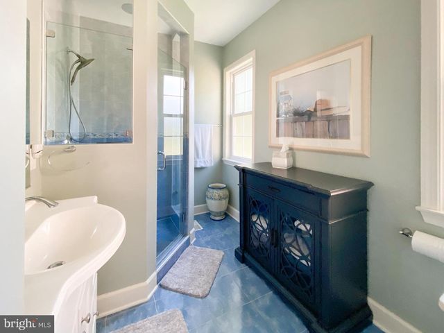 1947 FAY PL, Falls Church, VA 22043