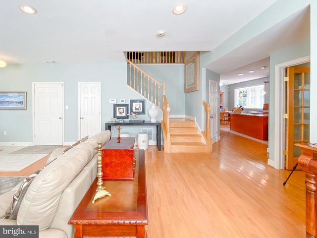 1947 FAY PL, Falls Church, VA 22043