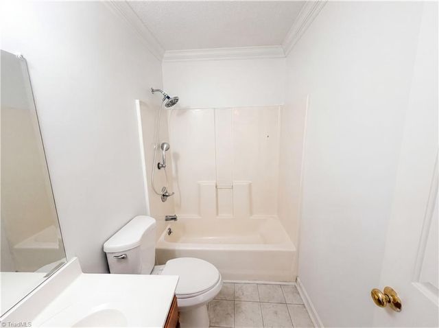 115 Single Leaf Court, Winston-salem, NC 27105
