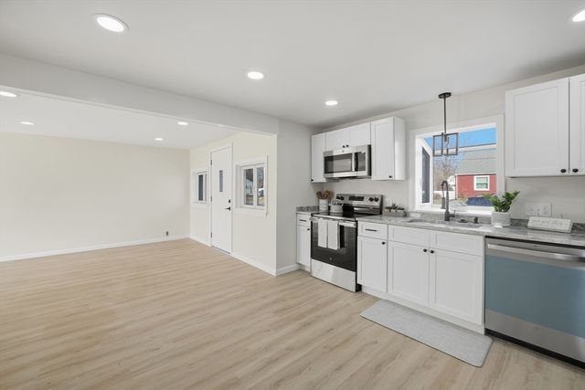 91 Norman St, Chicopee, MA 01013