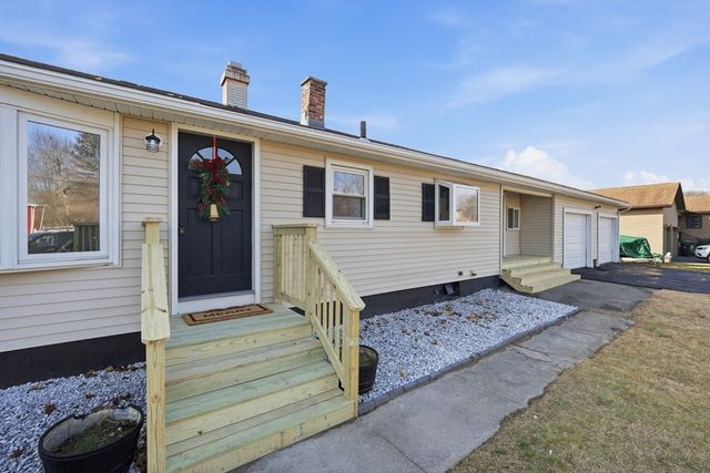 91 Norman St, Chicopee, MA 01013