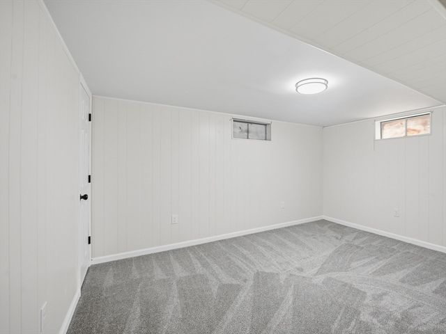 91 Norman St, Chicopee, MA 01013