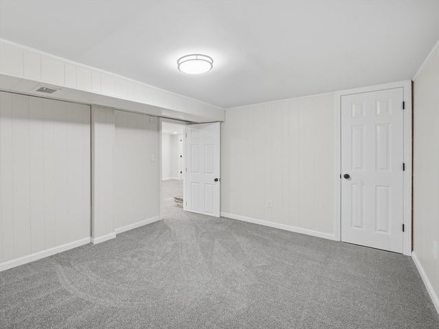 91 Norman St, Chicopee, MA 01013