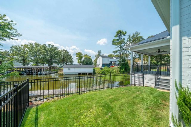 165 Clearwater Circle, Hot Springs, AR 71901