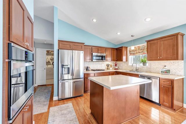 553 DOVE LANE, Oconto Falls, WI 54154