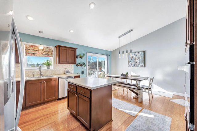 553 DOVE LANE, Oconto Falls, WI 54154