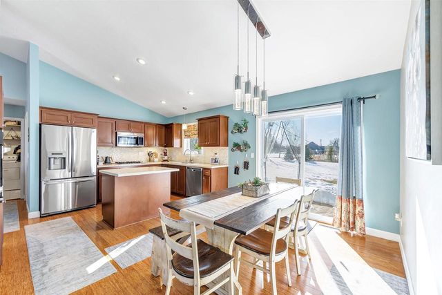 553 DOVE LANE, Oconto Falls, WI 54154