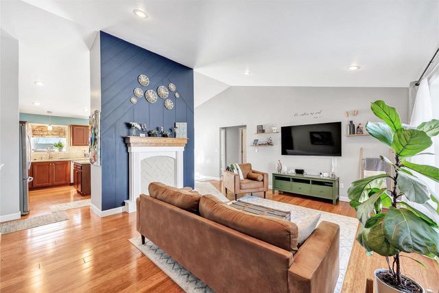 553 DOVE LANE, Oconto Falls, WI 54154