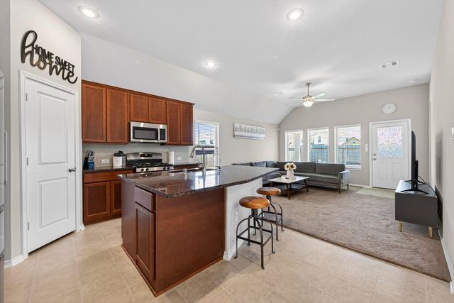 5035 Chestnut Orchard Drive, Houston, TX 77066