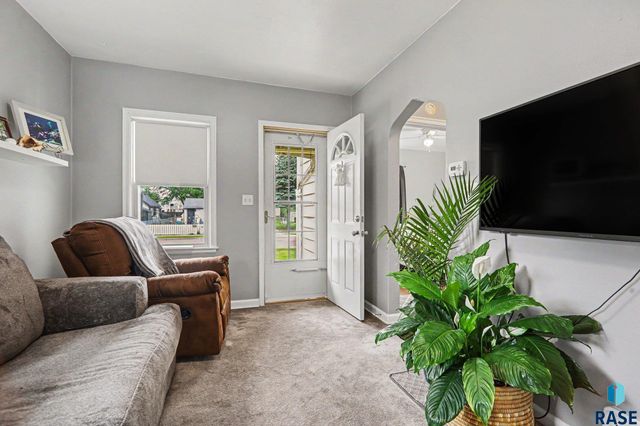 116 S Jefferson Ave Avenue, Sioux Falls, SD 57104