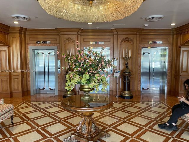 700 Biltmore Way 1015, Coral Gables, FL 33134