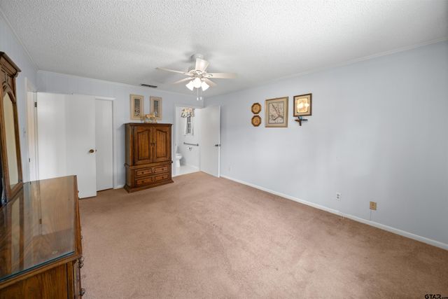 527 Pam, Tyler, TX 75703