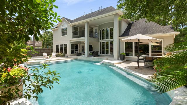 106 Fairbranch Circle, The Woodlands, TX 77382