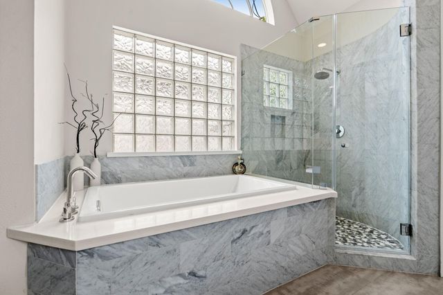 106 Fairbranch Circle, The Woodlands, TX 77382