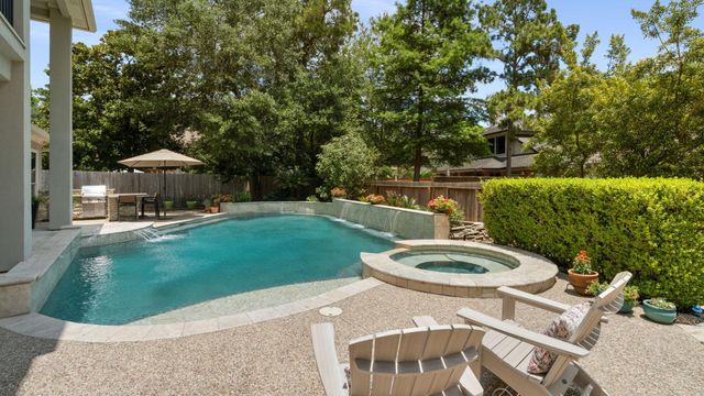 106 Fairbranch Circle, The Woodlands, TX 77382