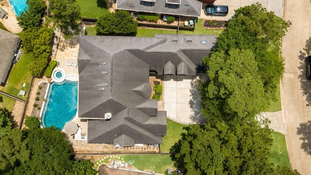 106 Fairbranch Circle, The Woodlands, TX 77382