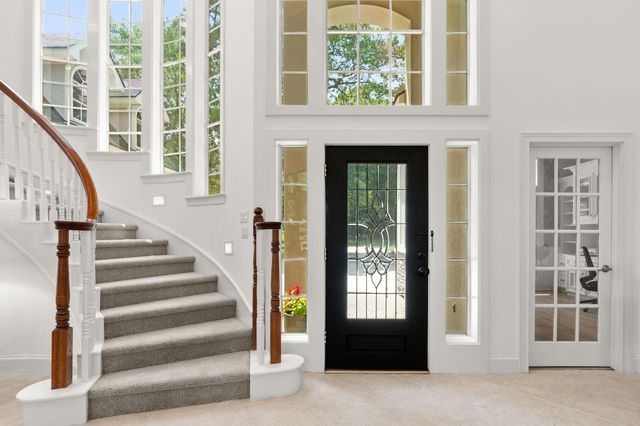 106 Fairbranch Circle, The Woodlands, TX 77382