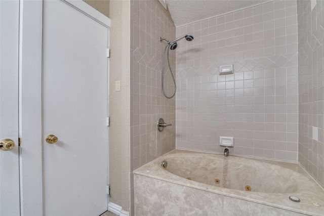 4803 Clover Haven Street, Dallas, TX 75227