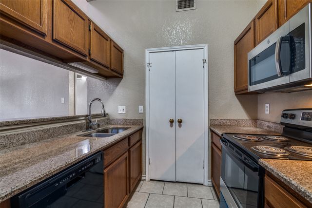4803 Clover Haven Street, Dallas, TX 75227