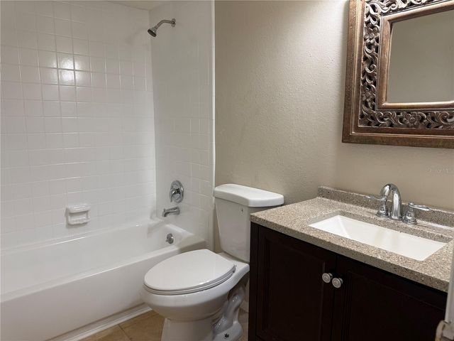 914 LAKE DESTINY ROAD F, Altamonte Springs, FL 32714