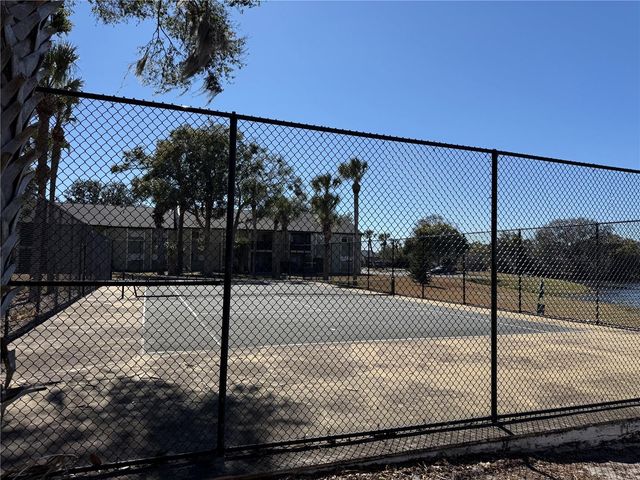 914 LAKE DESTINY ROAD F, Altamonte Springs, FL 32714