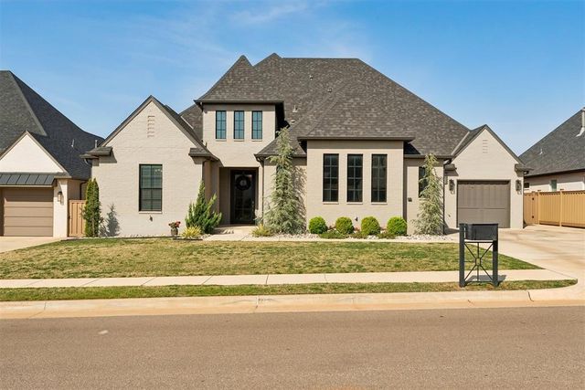 2917 Wood Thrush Way, Edmond, OK 73012