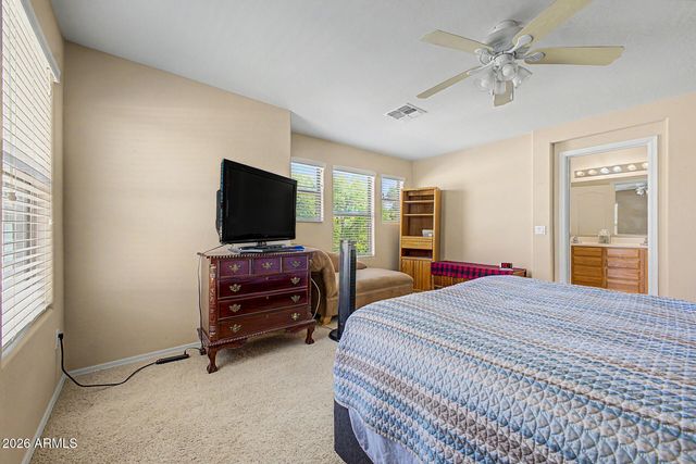 1385 S JOSHUA TREE Lane, Gilbert, AZ 85296