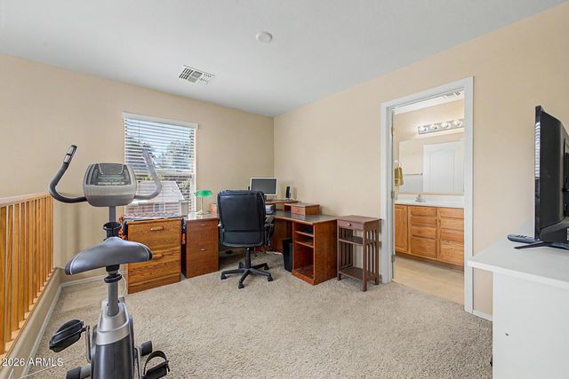 1385 S JOSHUA TREE Lane, Gilbert, AZ 85296