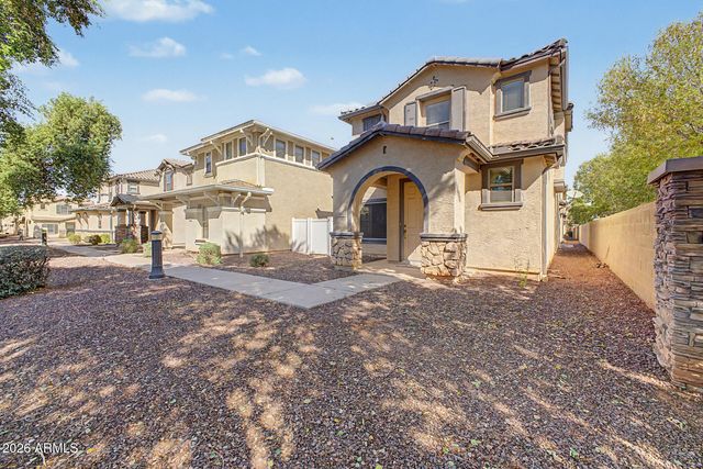 1385 S JOSHUA TREE Lane, Gilbert, AZ 85296