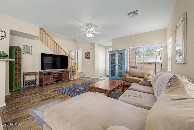 1385 S JOSHUA TREE Lane, Gilbert, AZ 85296
