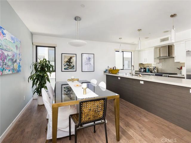 121 E Walnut Avenue, El Segundo, CA 90245