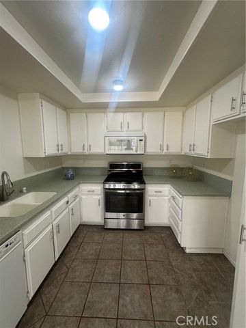 6111 Wingfoot Avenue, Banning, CA 92220