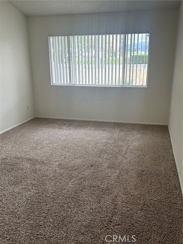 6111 Wingfoot Avenue, Banning, CA 92220