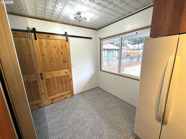 2442 Se 190TH Ave, Portland, OR 97233